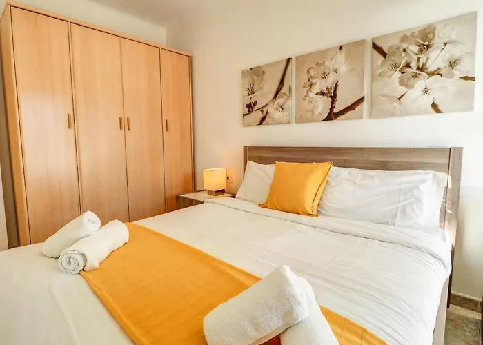 Diamond By Hello Homes Sitges